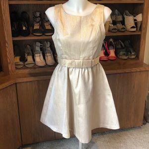 Gorgeous gold a-line dress | Lauren Conrad | 6